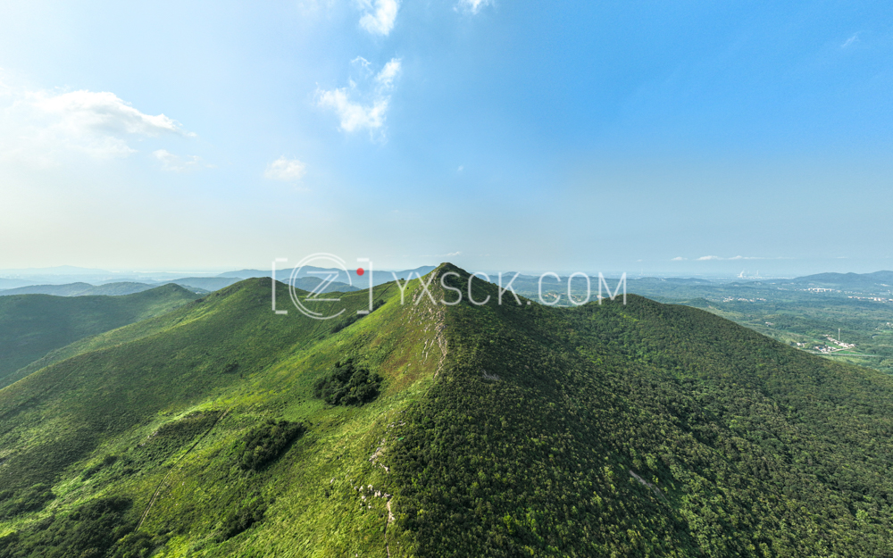 句容群山
